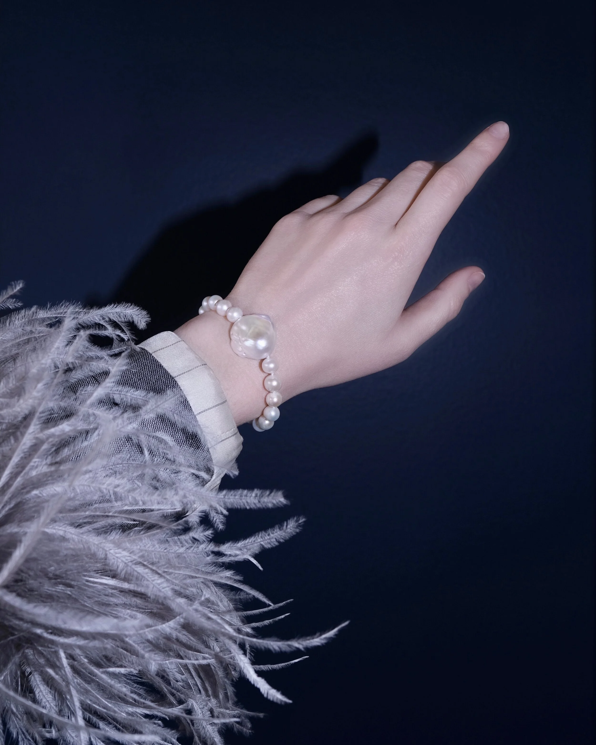 ブレスレット The Baroque Pearl and ME Heart Bracelet Baroque Pearls Bracelet With Heart Toggle, Heart Bracelet